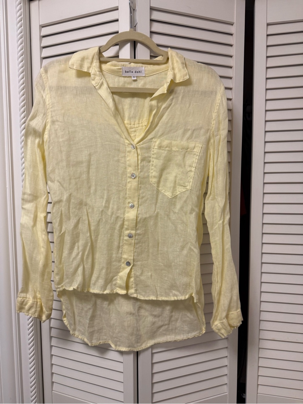 BELLA DAHL yellow linen button down